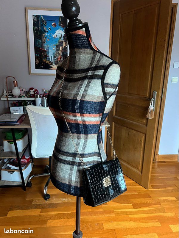 Sac noir à bandoulière matière crocodile Shein Accessoires