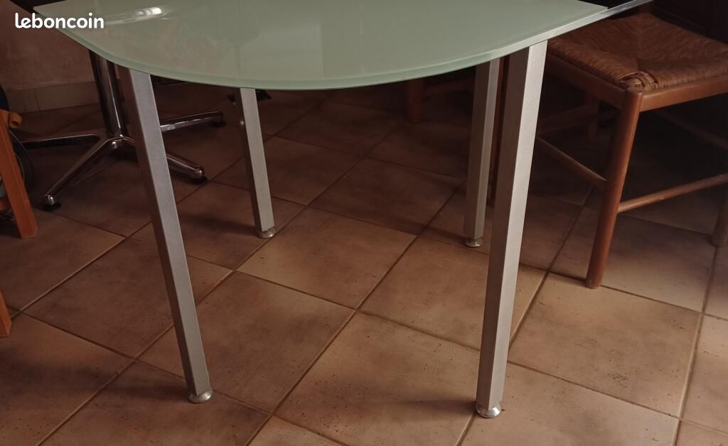 Table de cuisine (image 2)