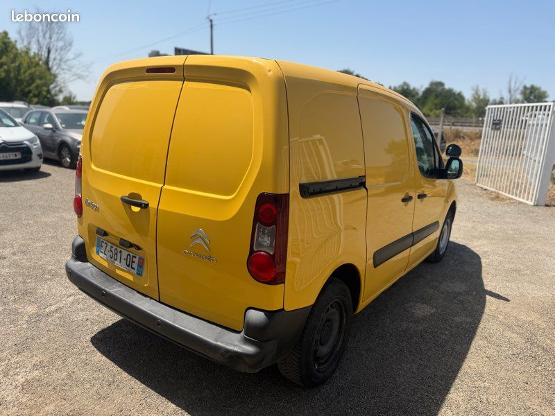 Citroën Berlingo Utilitaire 3pl 1.6 BlueHDI 75 Club TVA Récupérable (image 2)