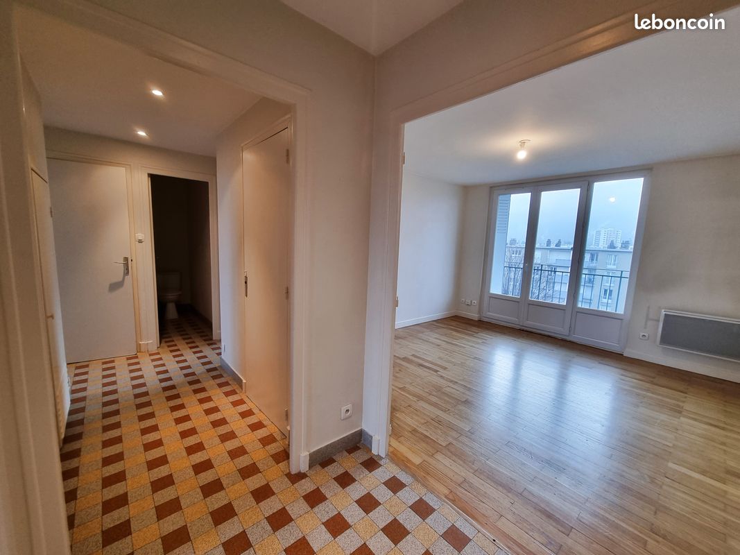 Appartement 3 pièces 55 m² · à Fontaine · 55 m² · 569 €/mois