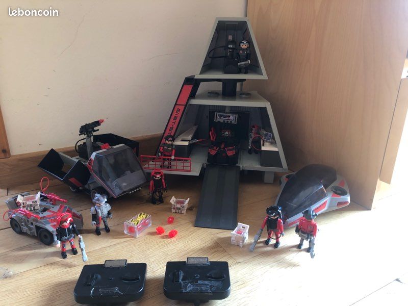 PLAYOBIL 5153 Darksters Tower Station