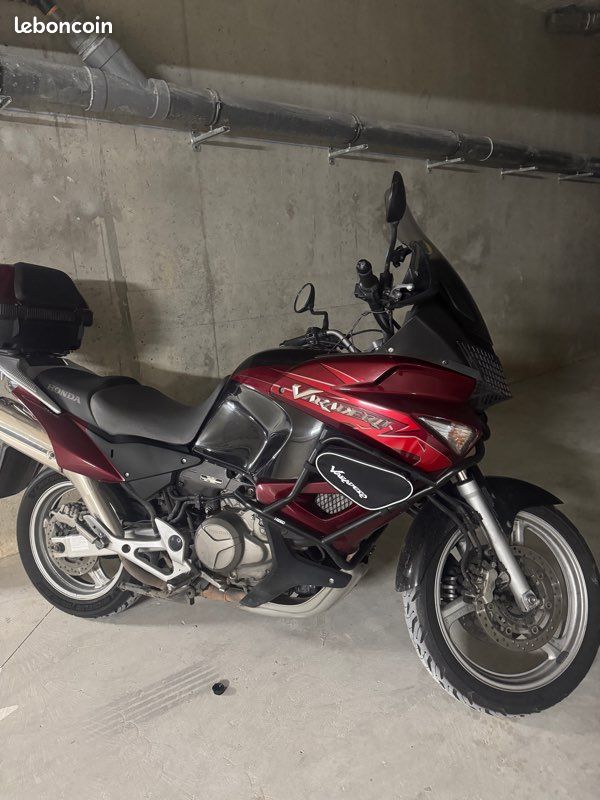 varadero-1000-xl-rouge-thanol-abs-dual-brake-motos