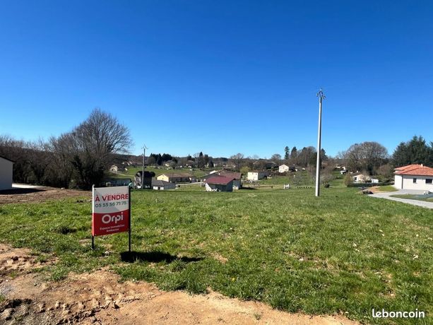 Terrain 2 071 m² Ambazac