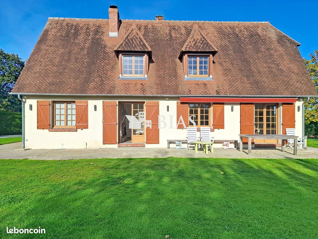 Maison 6 pièces 200 m² · à Pont-l'Évêque · 200 m² · 699 000 €