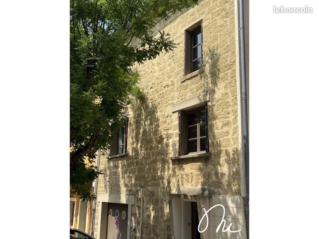 Maison 5 pièces 106 m² · à Saint-Quentin-la-Poterie · 106 m² · 280 000 €