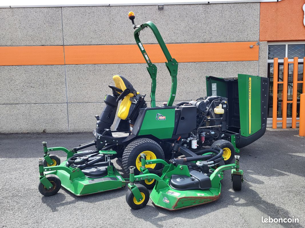 Tondeuse 3 plateaux Jon Deere 1600 Wam (image 2)