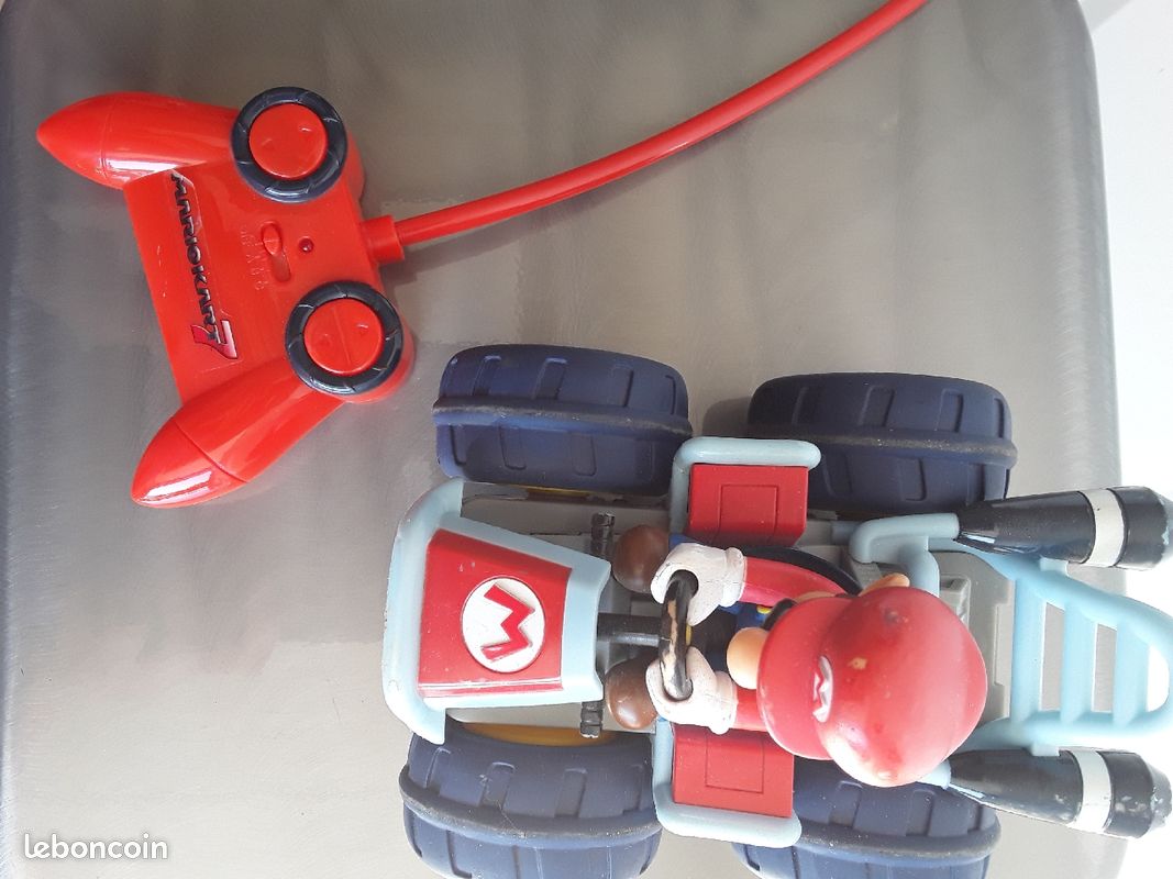 Voiture télécommandé Mario Kart (image 2)