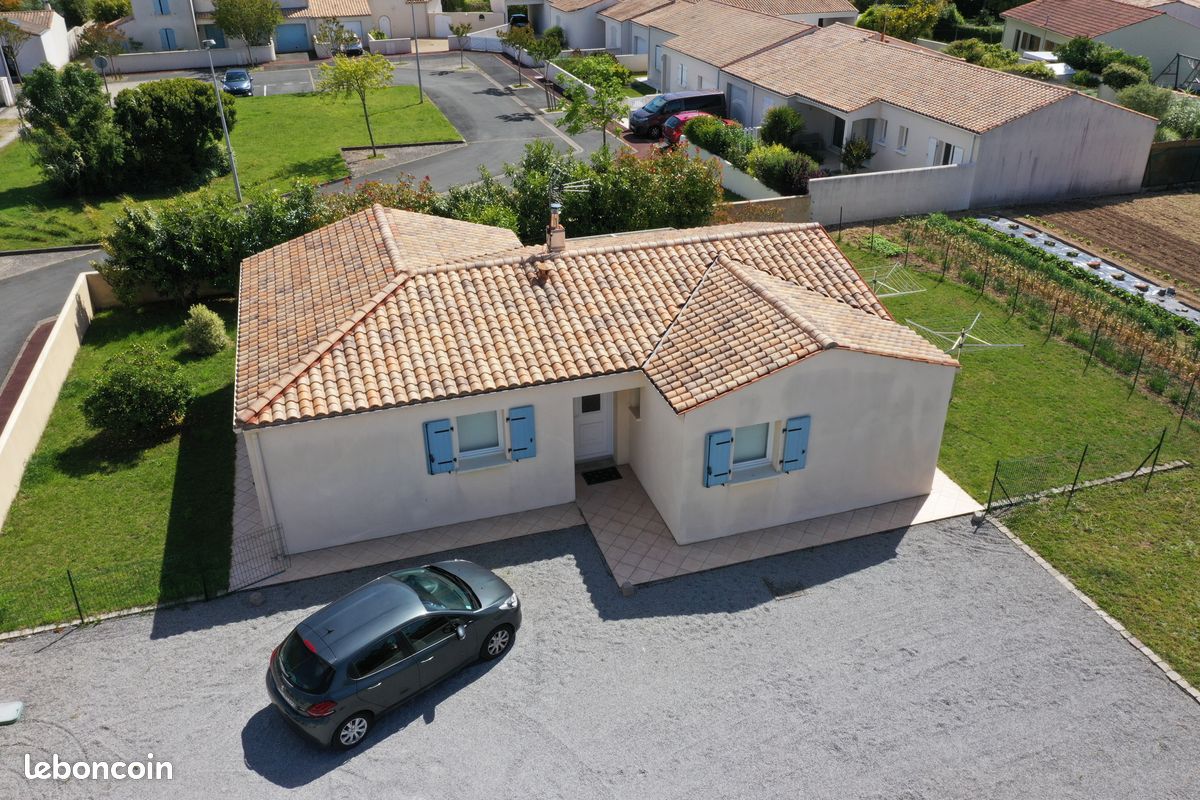 Appartement 2 pièces 43 m² · à Périgny · 43 m² · 670 €