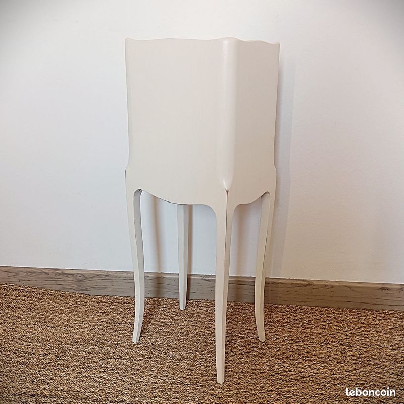 Table de chevet 3 tiroirs (image 4)