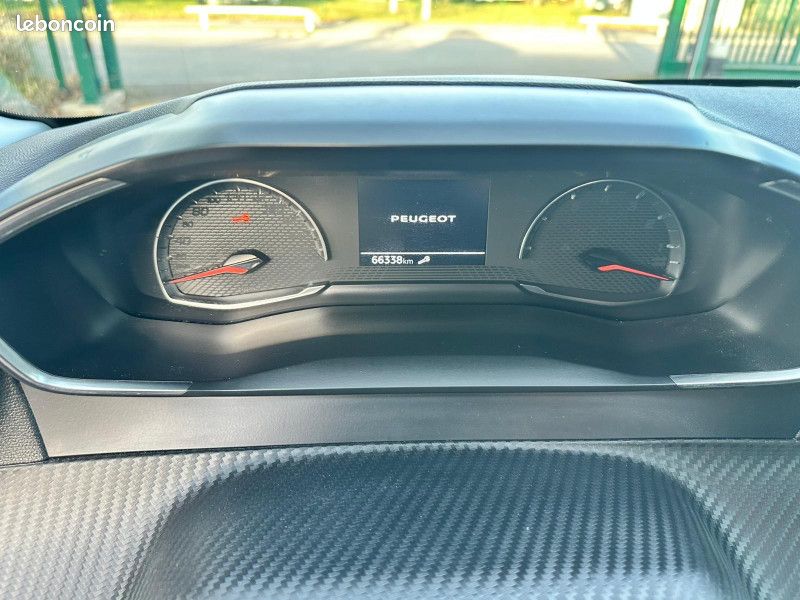 Peugeot 208 1.2 PURETECH 75CH S&S STYLE (image 15)