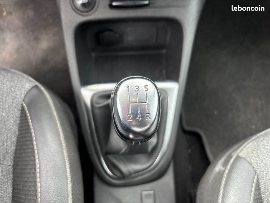 RENAULT CAPTUR 1.5 Energy dCi - 90 Intens PHASE 2 (image 17)