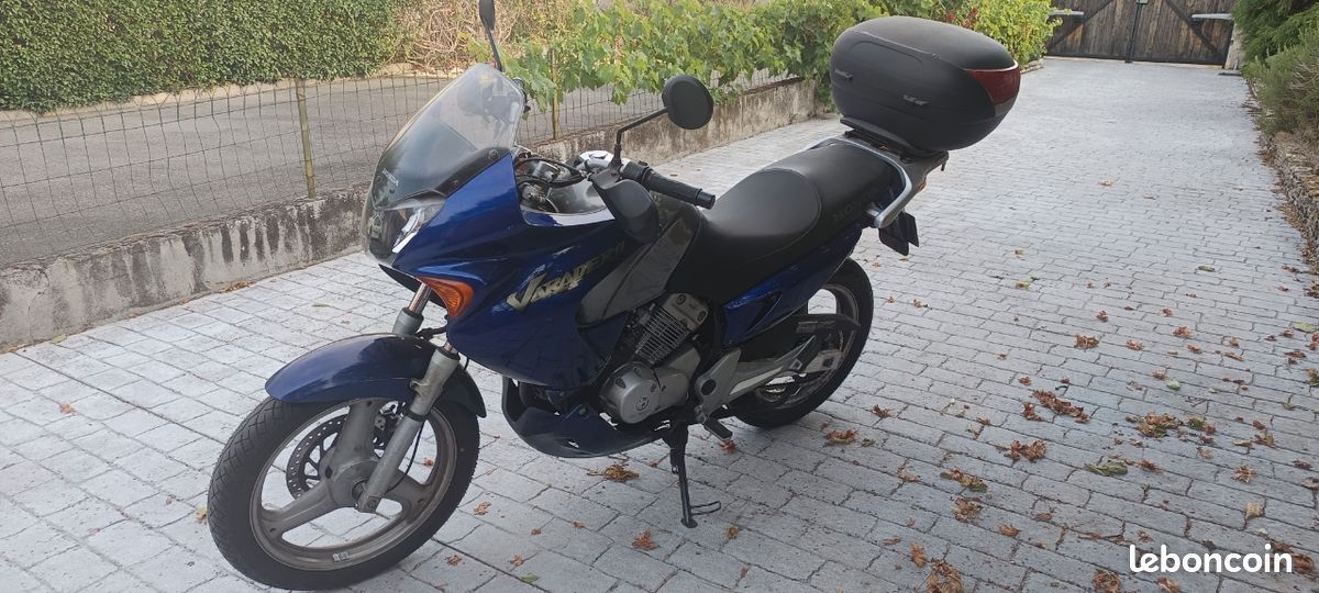 Moto Varadero 125 (image 2)