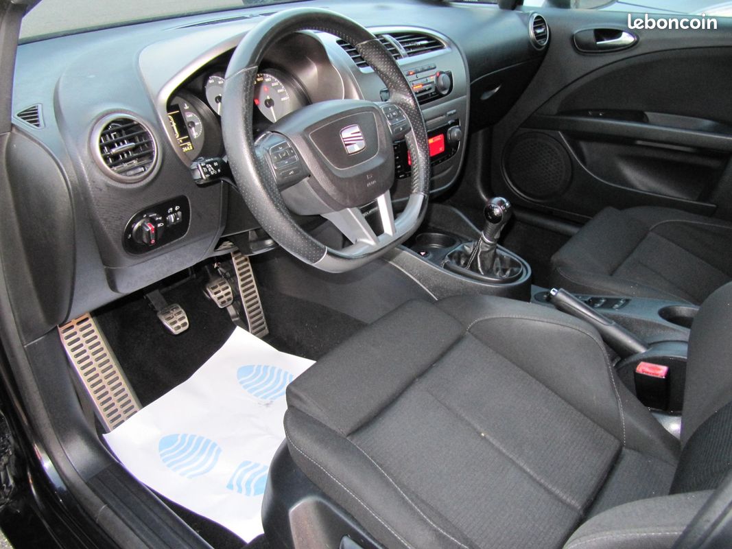 Seat LEON 2.0 TSI 240CH CUPRA (image 2)