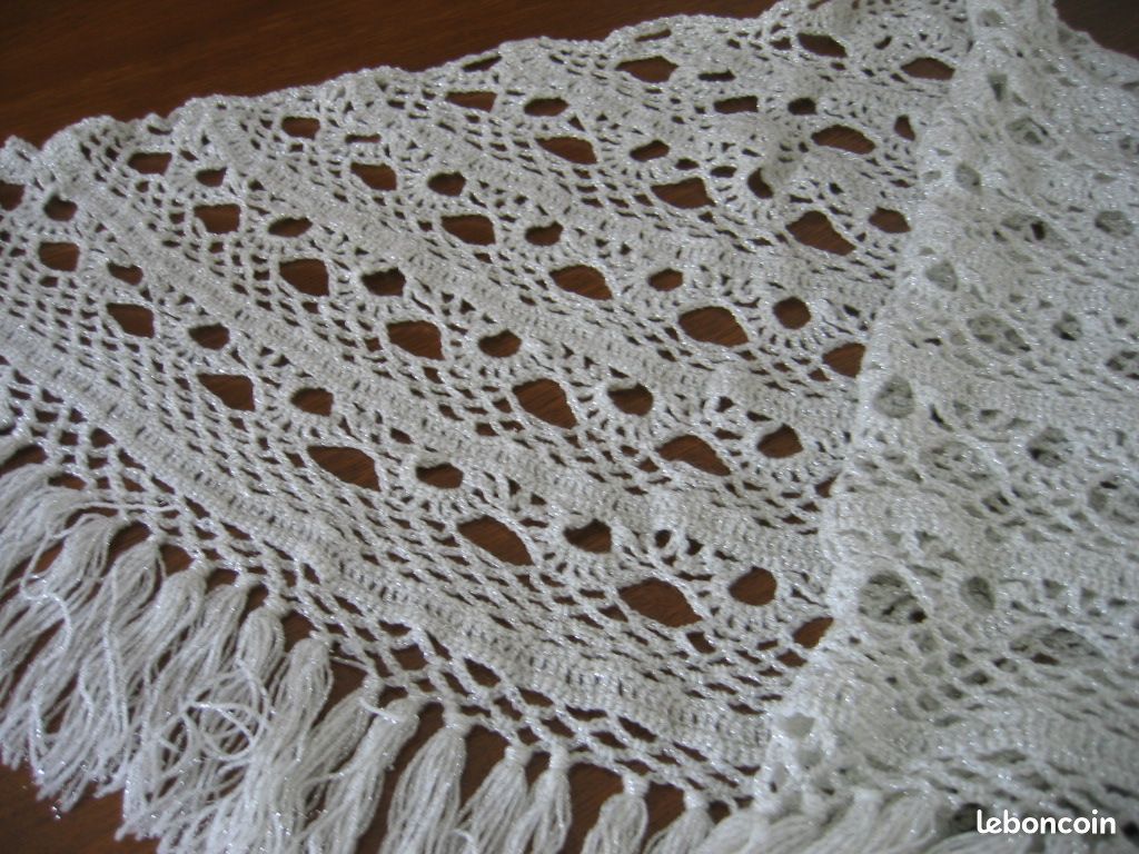Châle au crochet (image 3)