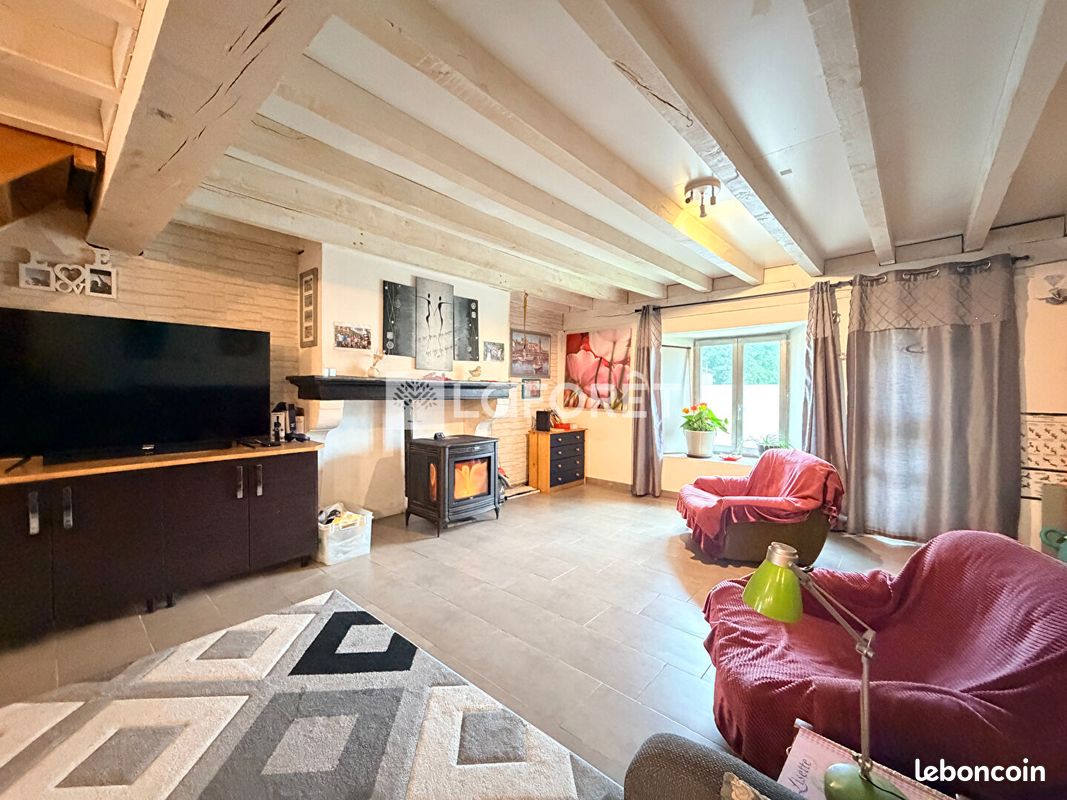 Maison 8 pièces 232 m² · à Harricourt · 232 m² · 99 900 €
