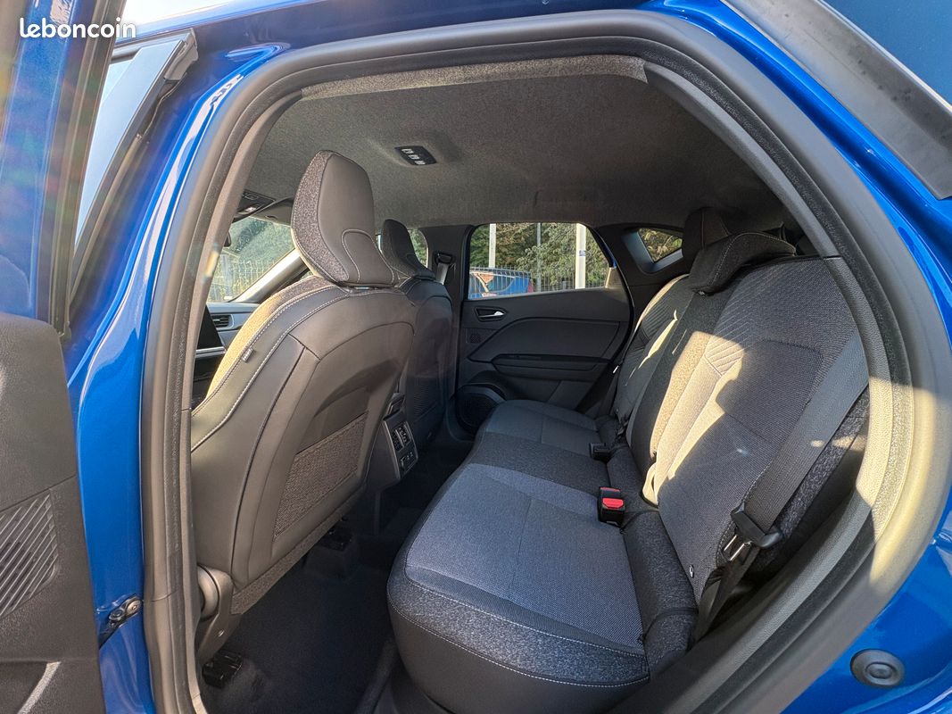 Renault Captur Techno TCE 90 ch (image 10)