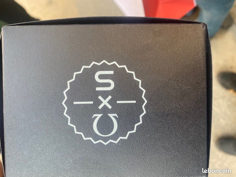 Omega x swatch mission to the moon (image 3)