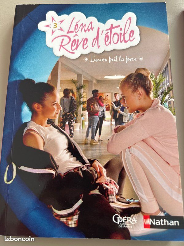 Lot de 3 livres : Léna rêve d’étoiles 2 et 3 et un 20,allée de la danse amis et rivales (image 2)