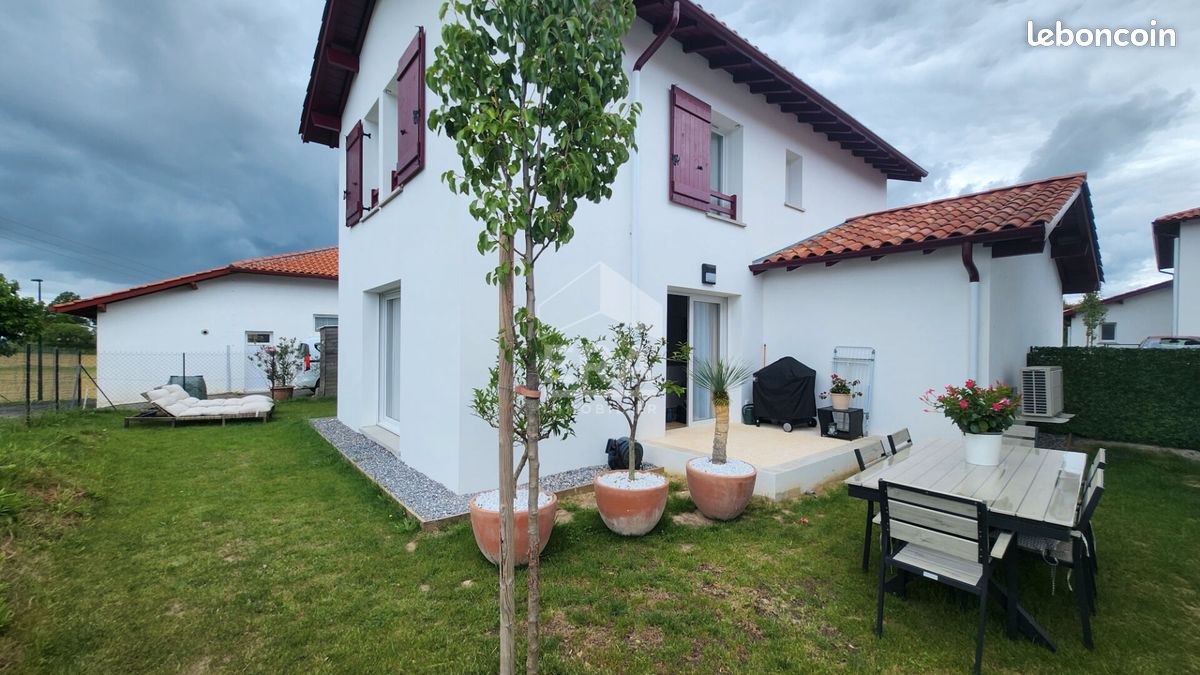 Maison 4 pièces 90 m² · à Guiche · 90 m² · 267 000 €