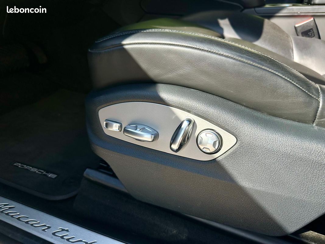 PORSCHE MACAN 3.0 V6 TURBO-05/2015-Pack Chrono-Bluetooth-Toit Ouvrant-Attelage-BOSE-Caméra-Parfait Etat-Historique Complet PORSCHE (image 11)