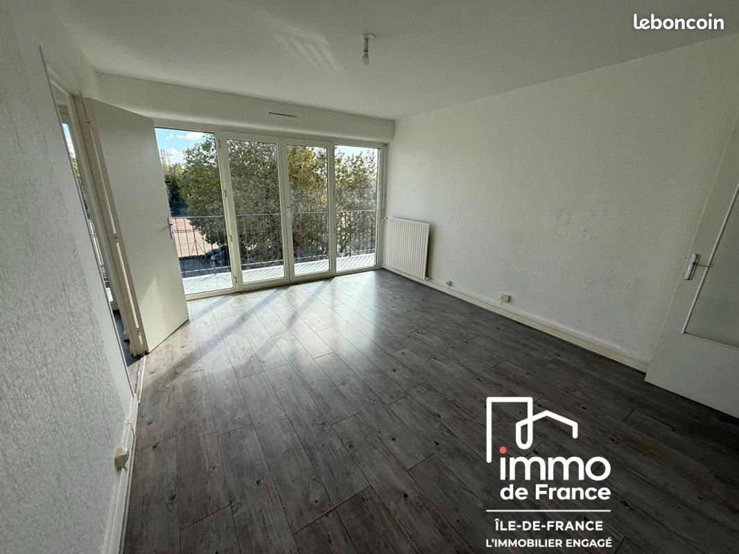 Appartement 4 pièces 74 m² · à Palaiseau · 74 m² · 239 000 €