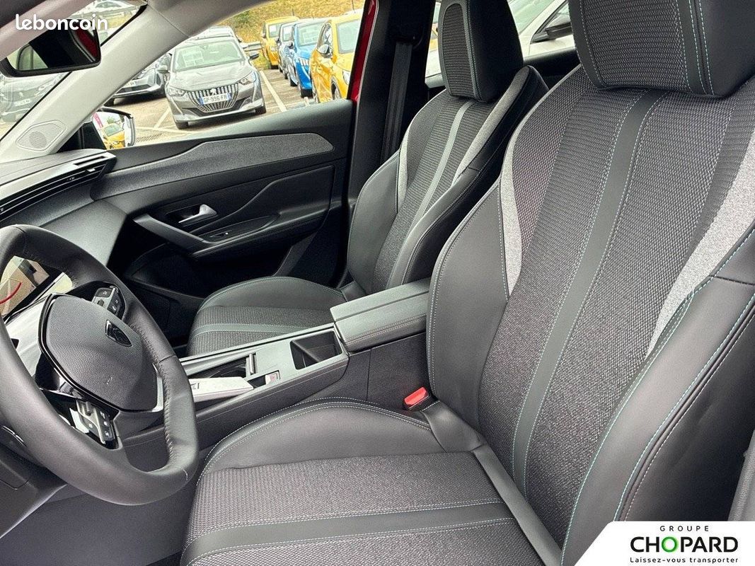 PEUGEOT 308 Hybrid 145 e-DCS6 Allure (image 11)