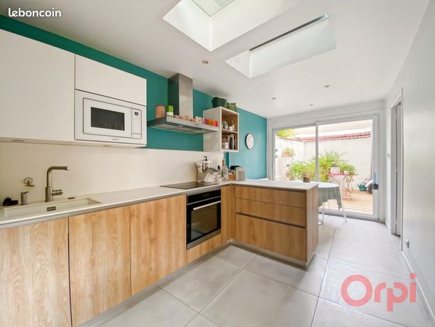 Maison 7 pièces 140 m² — 6