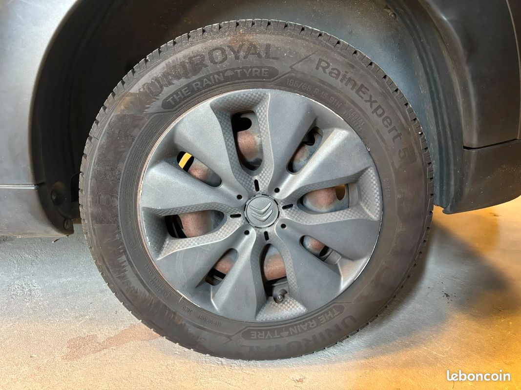 CITROEN C4 CACTUS BlueHDi 100 Shine *DISTRIBUTION OK (image 22)