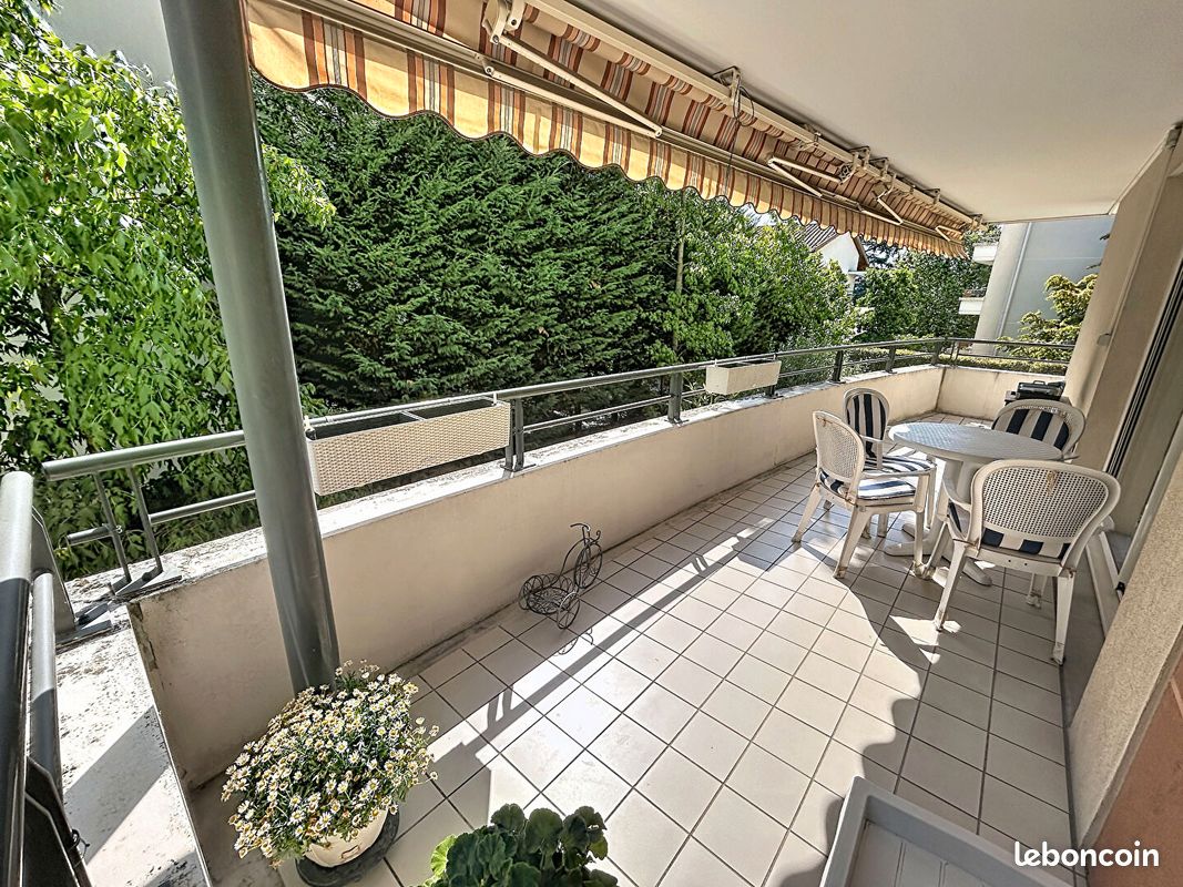 Appartement 4 pièces 97 m² · à Caluire-et-Cuire · 97 m² · 450 000 €