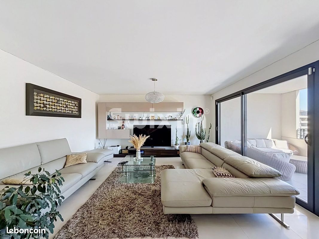 Appartement 5 pièces 133 m² · à Saint-Genis-Pouilly · 133 m² · 649 000 €