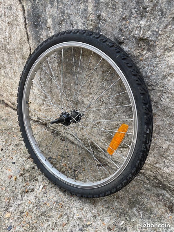 Exs Pneu Vtc Sur Vtt Roue Arrière VTT Ou VTC 24 Pouces Av Ex C Pneu