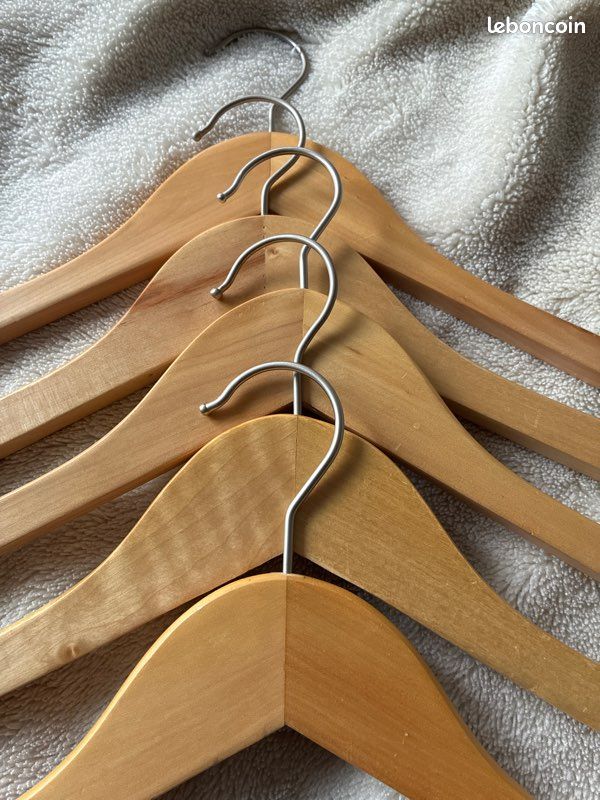 Lot De 5 Cintres En Bois, Cintres Pour