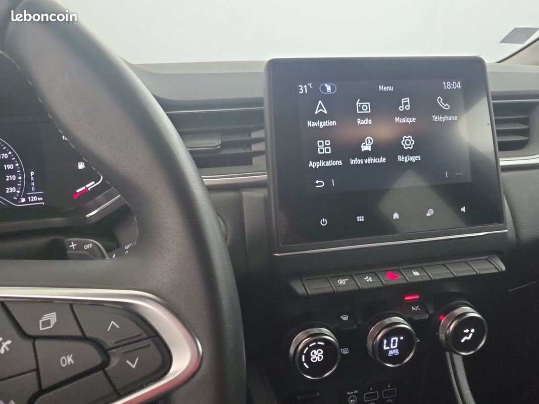 RENAULT Captur TCe 140 EDC - 21 Intens (image 16)