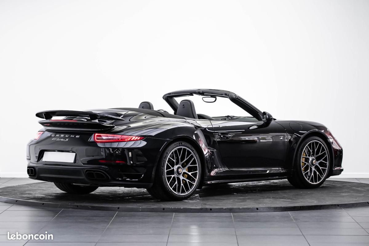 Porsche 911 TURBO CABRIOLET 3.8i S 560 PDK A (image 2)