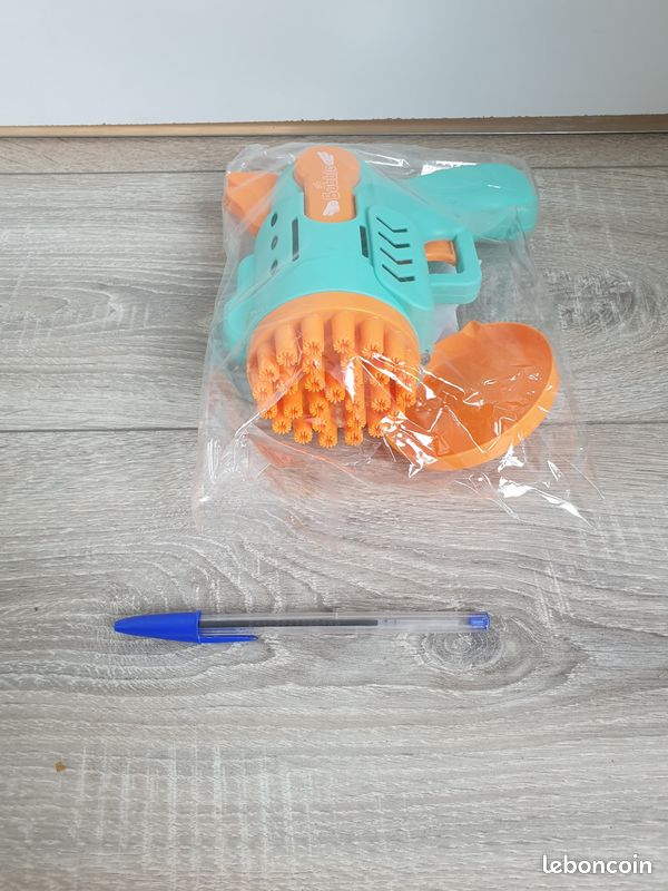 Pistolet à Bulles Automatique – 69 Trous – Pour Enfant 5-10 Ans – Extérieur, Mariage, Fête