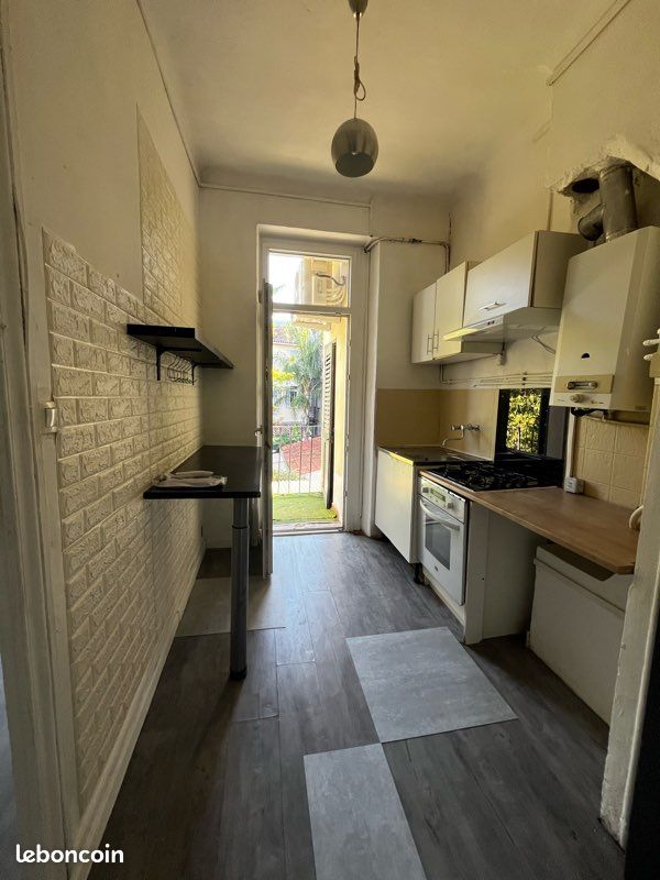 Appartement 2 pièces 47 m² · à Toulon · 47 m² · 580 €