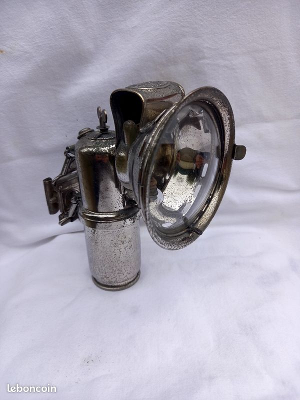 Ancienne lampe Lanterne Carbure Acétylène Vélo Moto Vintage - Collection