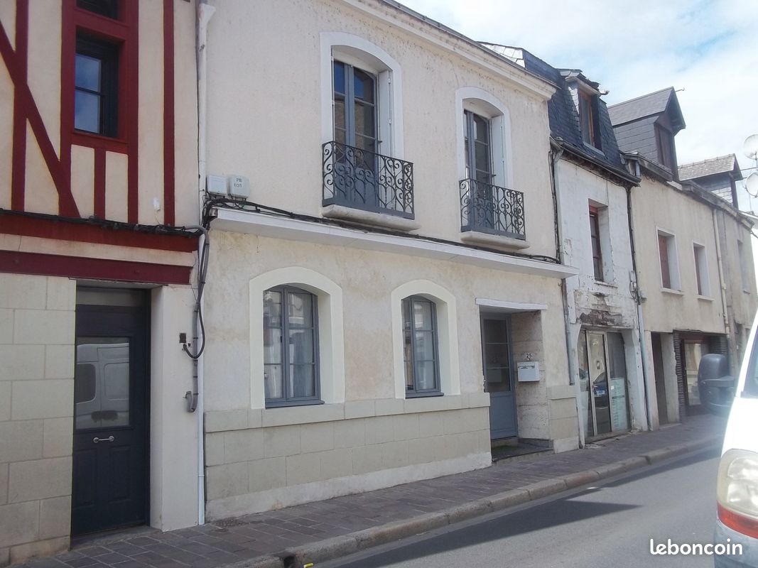Maison 5 pièces 168 m² · à Chinon · 168 m² · 210 000 €