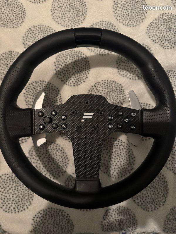 Ensemble FANATEC (volant, pédalier, moteur) (image 1)