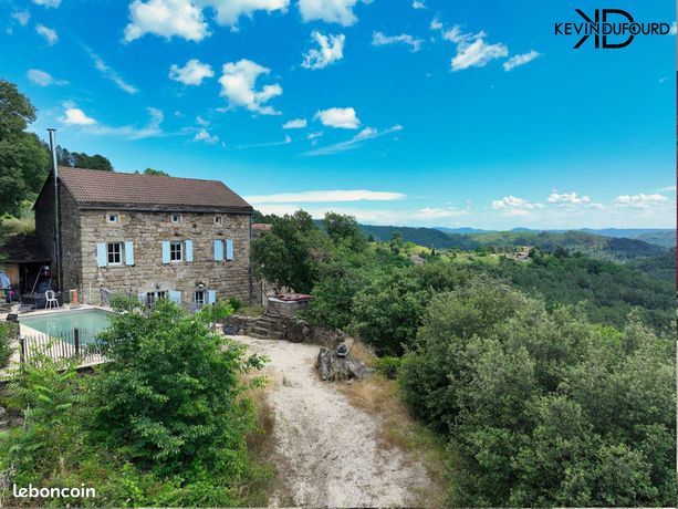 Mas 11 pièces 317 m²