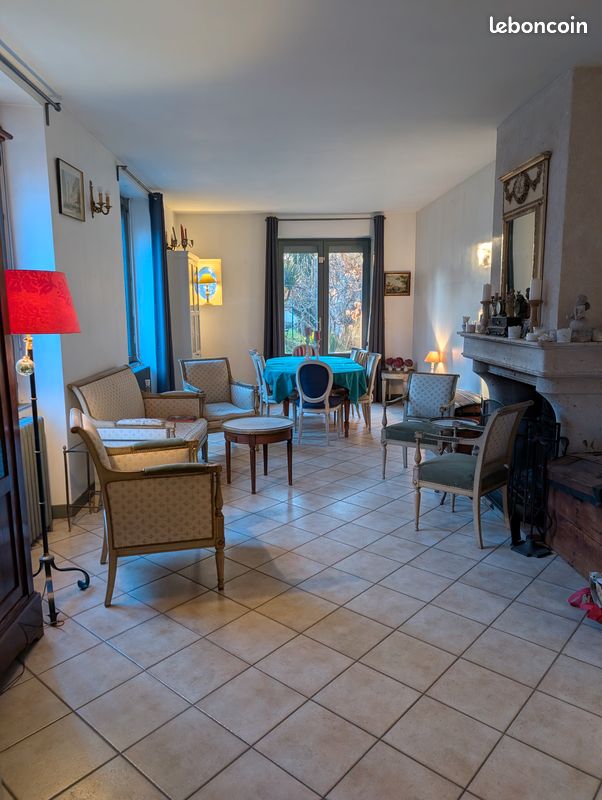 Maison 9 pièces 260 m² · à Orléans · 260 m² · 575 000 €