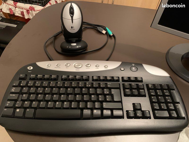 Clavier et souris sans fil Logitech (image 1)