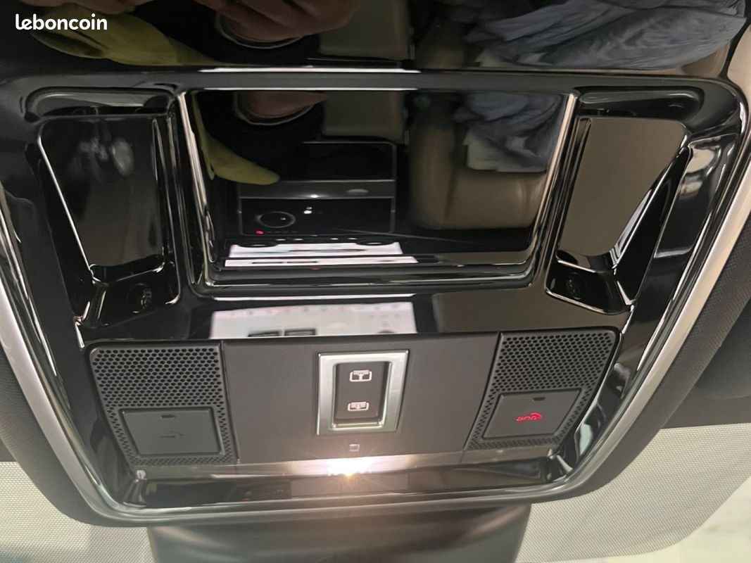 LAND ROVER RANGE ROVER VELAR 2.0L D240 BVA R-Dynamic (image 36)