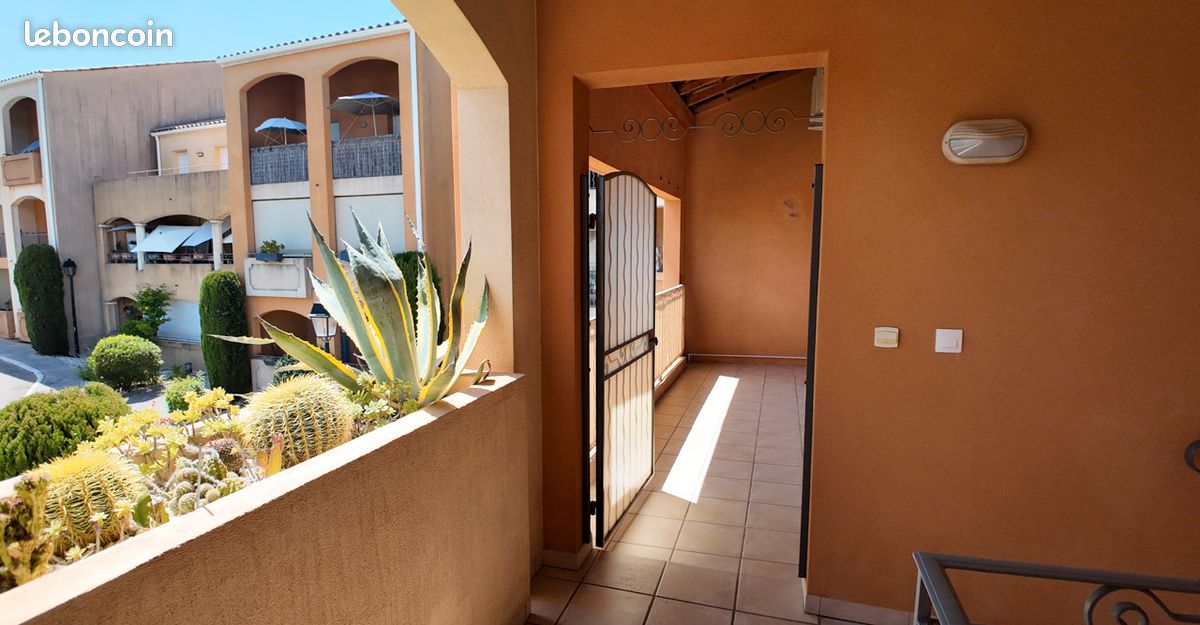 Appartement T3 63 m² au 1er et dernier étage. Terrasse. Possibilité garage en sus du prix (image 1)