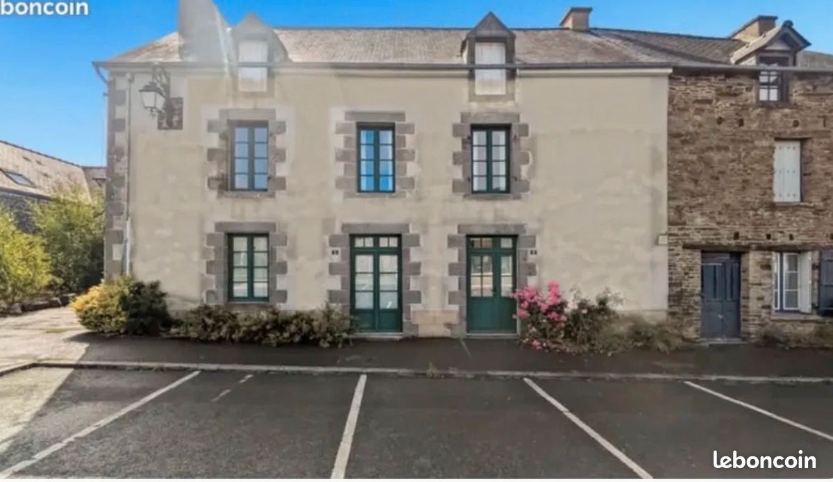Maison 7 pièces 140 m² · à Pleugueneuc · 140 m² · 350 000 €