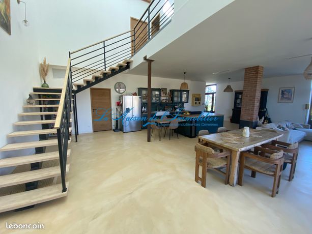 Grange 6 pièces 210 m²