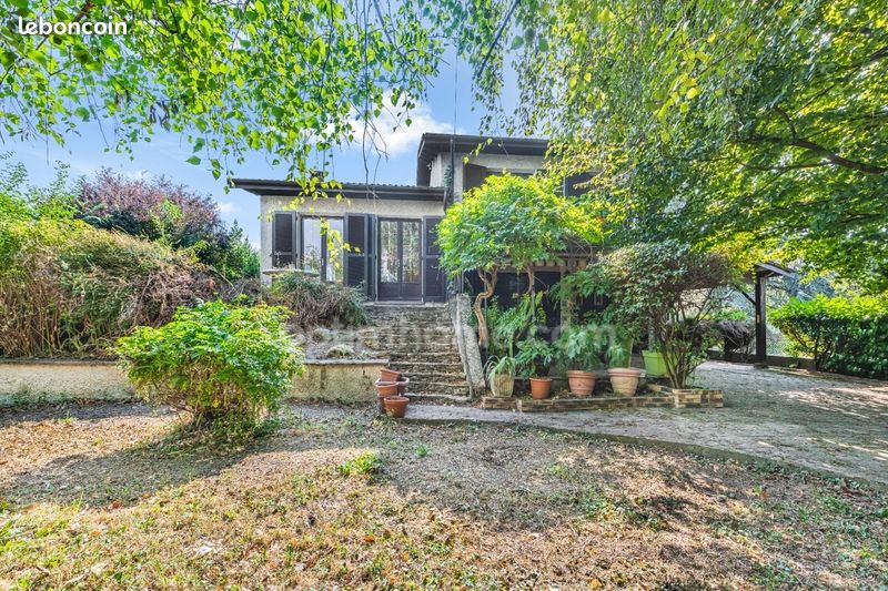 Maison 5 pièces 92 m² · à Saint-Priest · 92 m² · 280 000 €