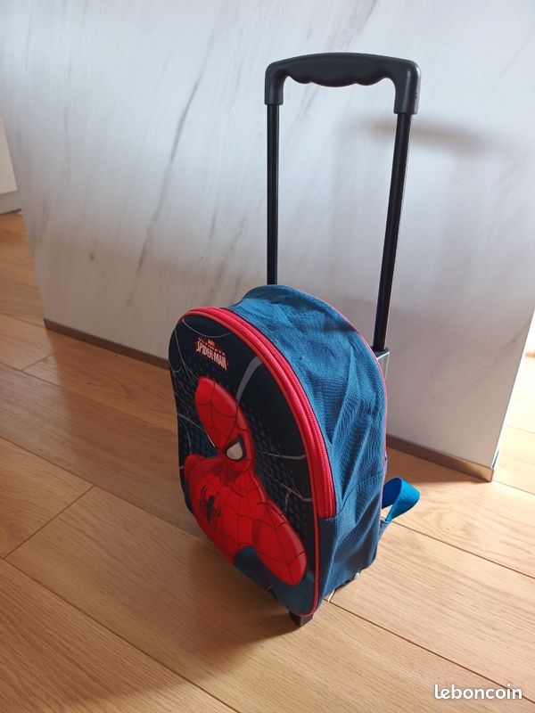 Sac à dos à roulette 3D Spiderman (image 1)