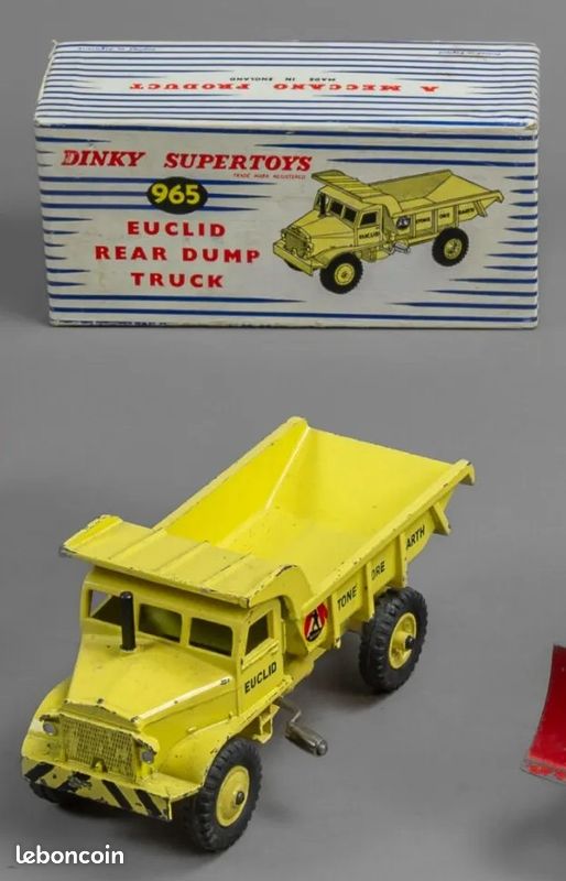 DINKY TOYS n° 965 EUCLID REAR DUMP TRUCK avec sa BOITE ENLIGNE