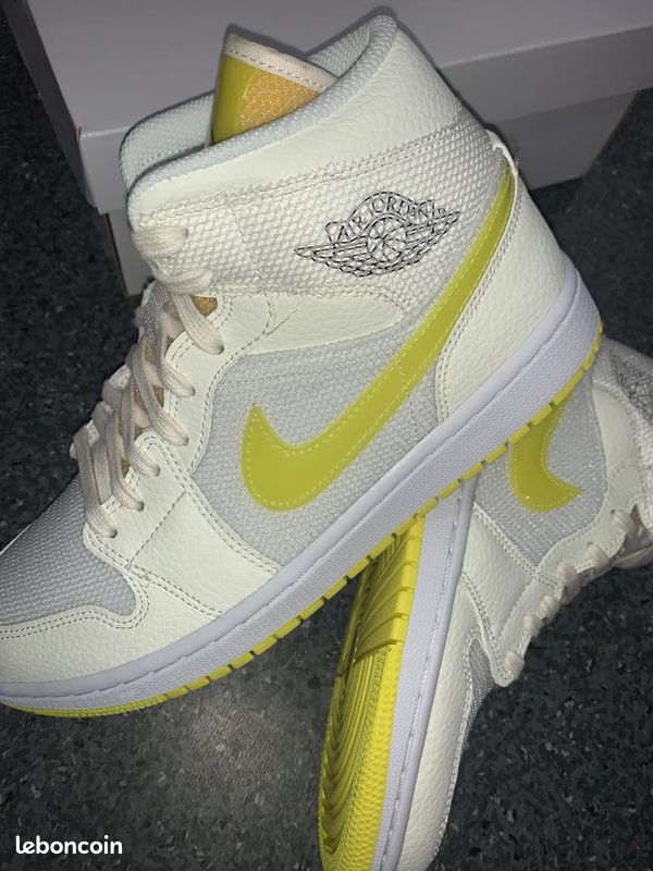 Jordan 1 mid clr ll (image 6)